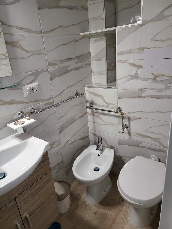 Apartament Gio' House Neapol Zewnętrze zdjęcie