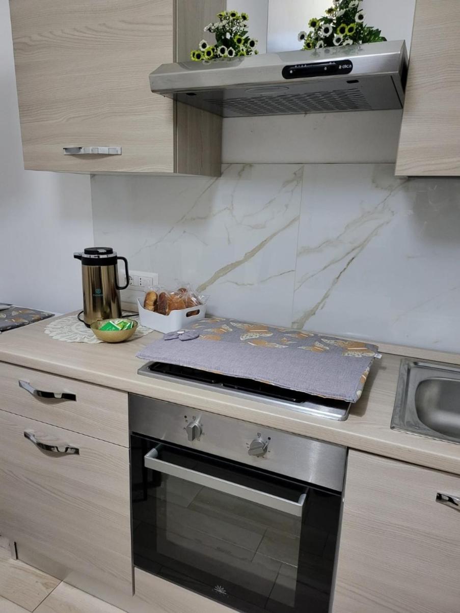 Apartament Gio' House Neapol Zewnętrze zdjęcie